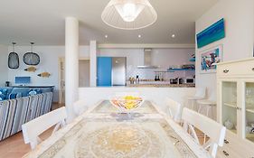 Villa Long Beach